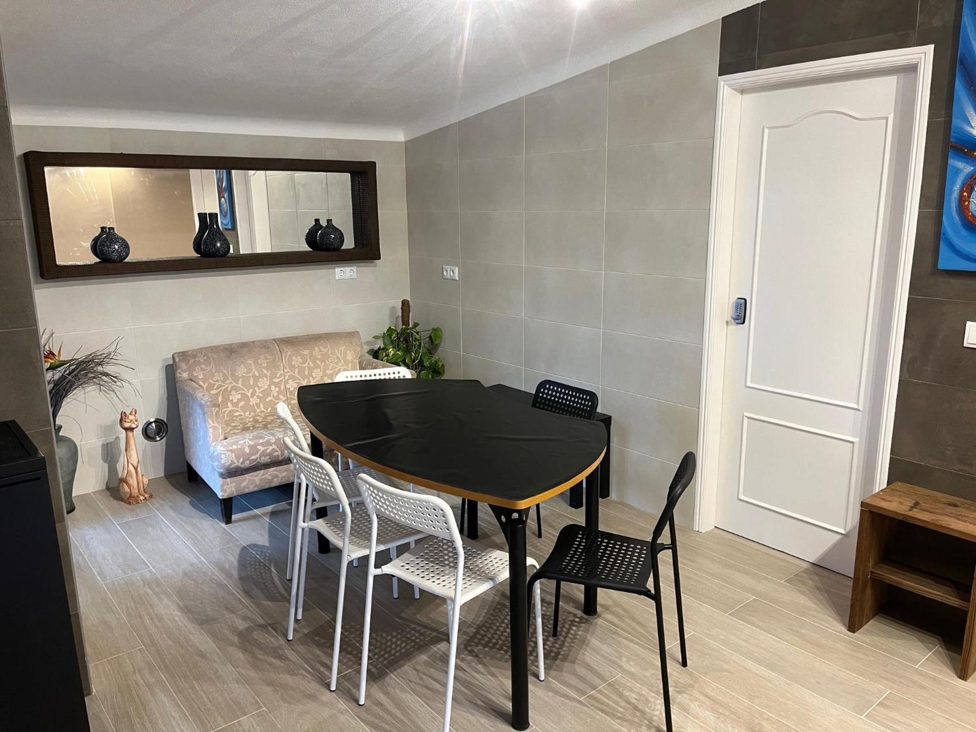 Sun House - Near - Kitchen - Pool *