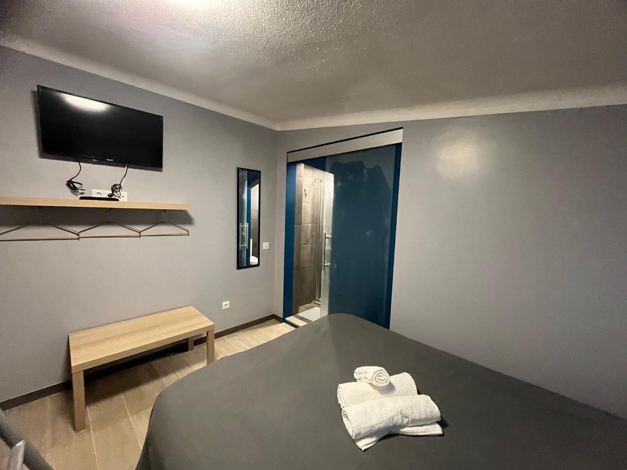 Accommodatie bij particulieren Sun House - Near - Kitchen - Pool