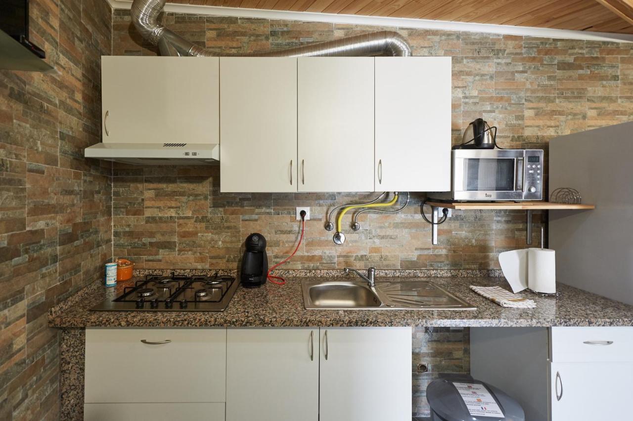 Homestay Sun House - Near - Kitchen - Pool *